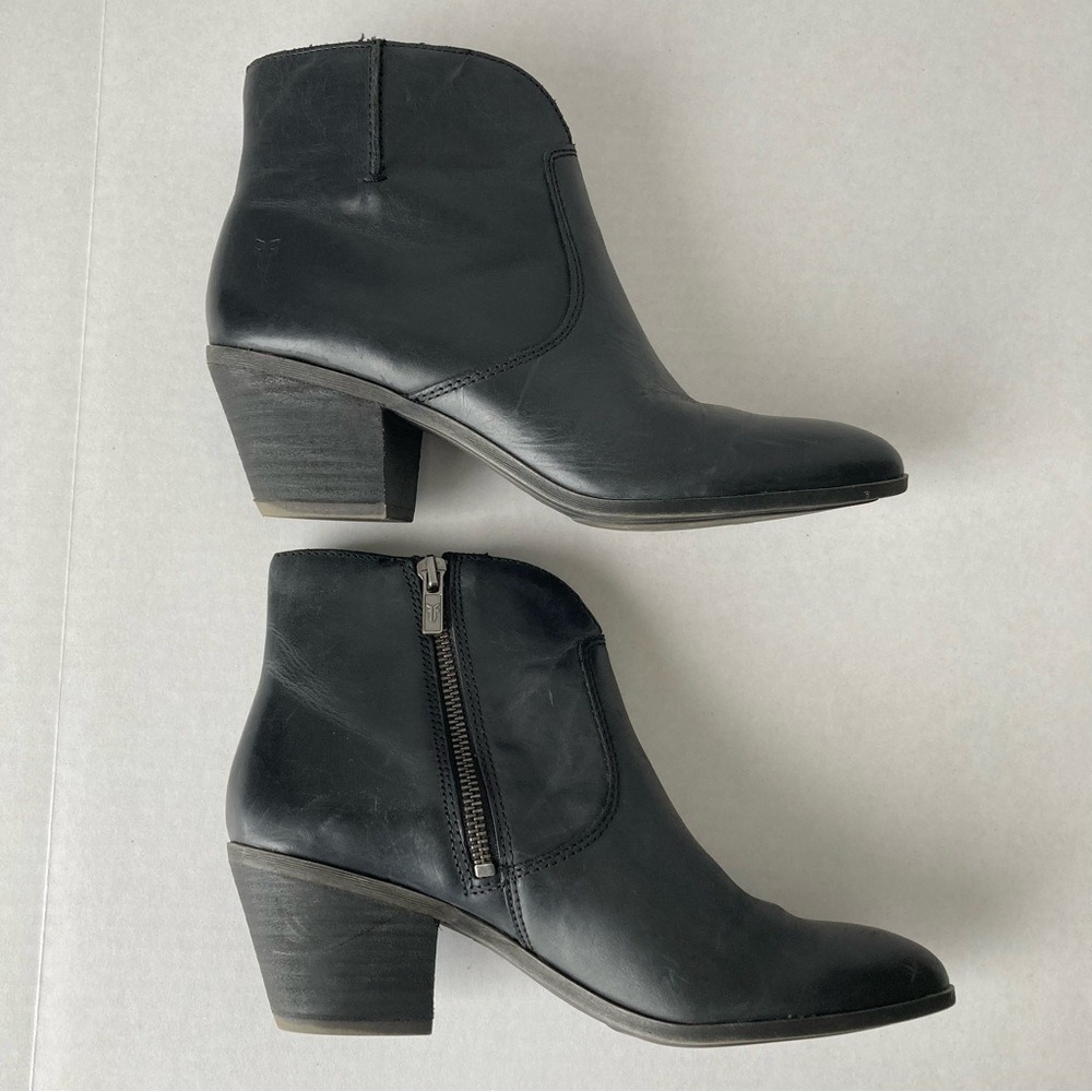 Frye Womens Black Leather Pointed Toe Western Ankle Boots Side Zip Size‎ 8 - Picture 8 of 16